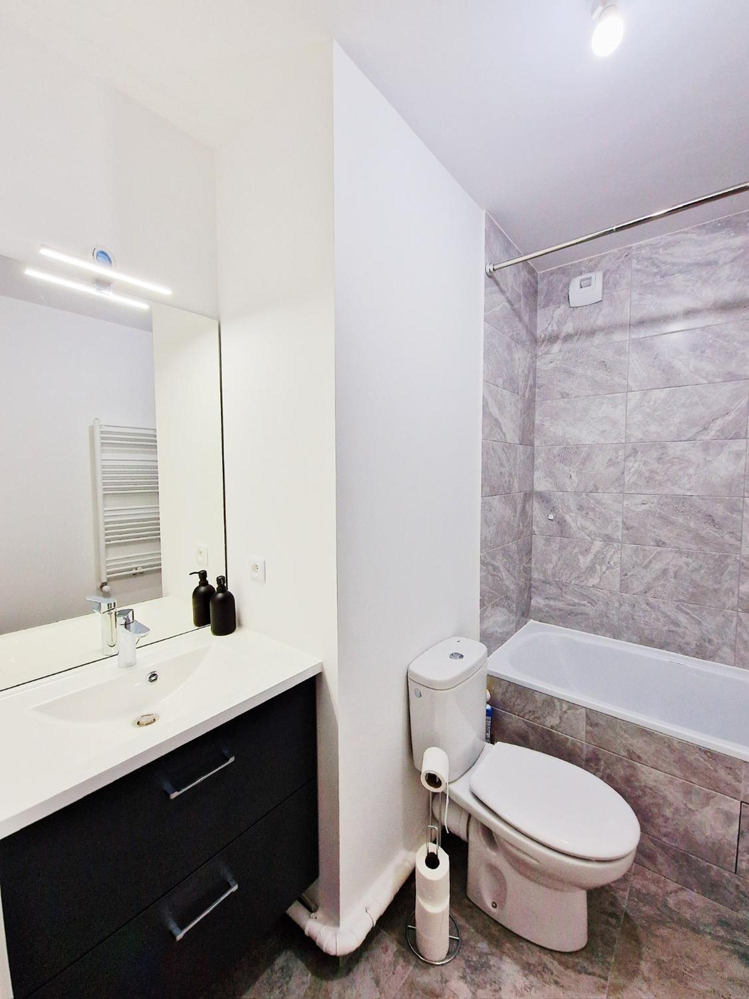 Appartement Charming With Panoramic Seine River & Eiffel Tower Views Ivry-sur-Seine