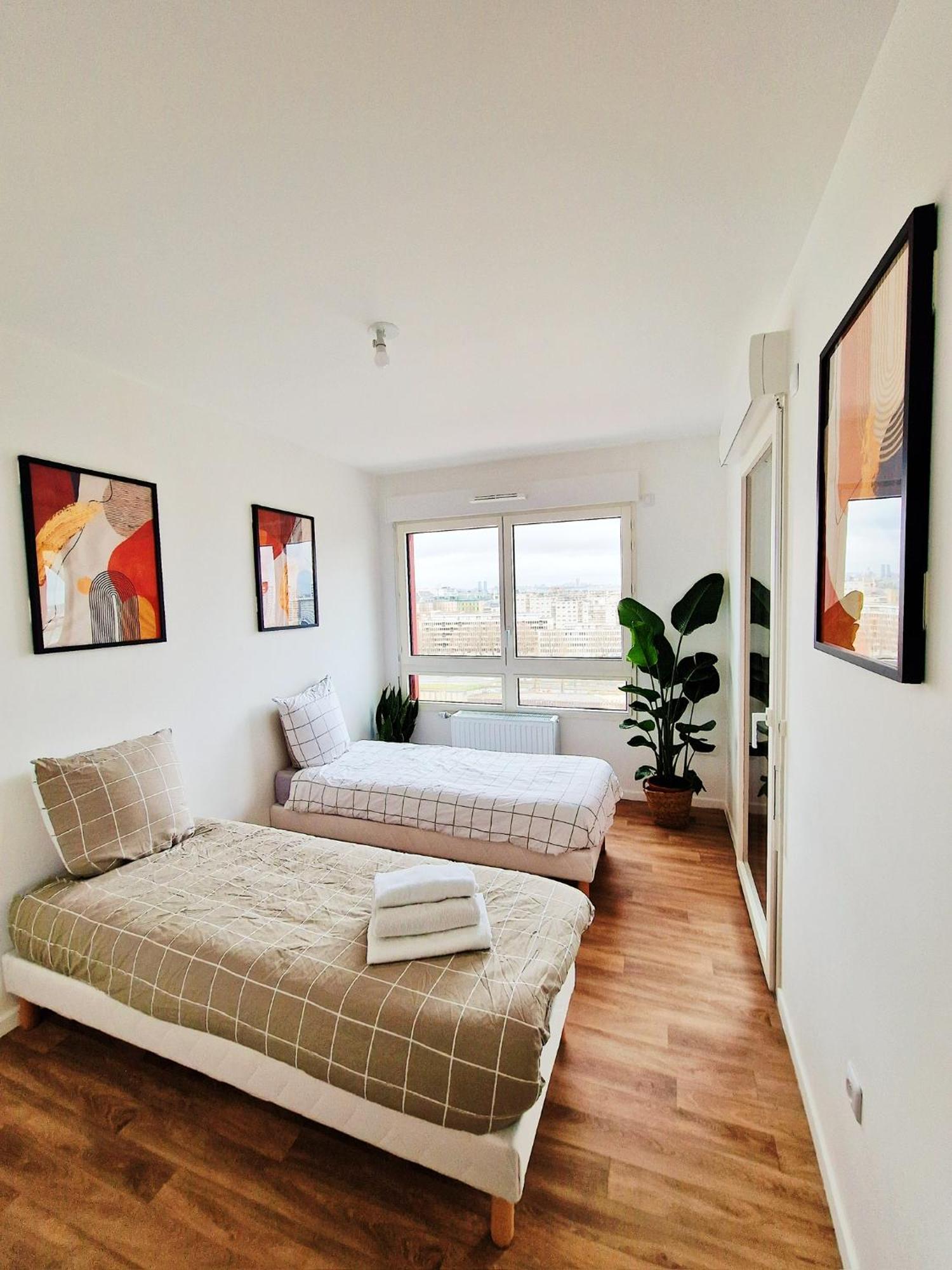 Charming With Panoramic Seine River & Eiffel Tower Views Appartement Ivry-sur-Seine